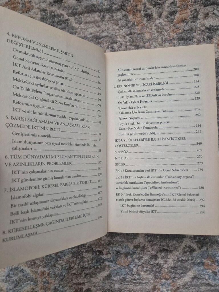 Yeni Yüzyılda İslam Dünyası - Ekmeleddin İhsanoğlu - 3