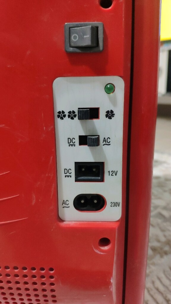 ARAÇ İÇİ BUZDOLABI HEM 12V HEM 220V - 7