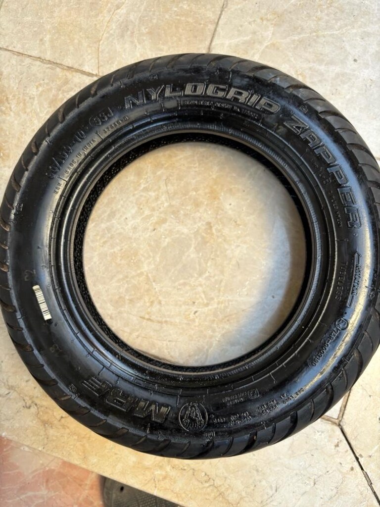 90/100-10 motor lastiği, yeni gibi - 7