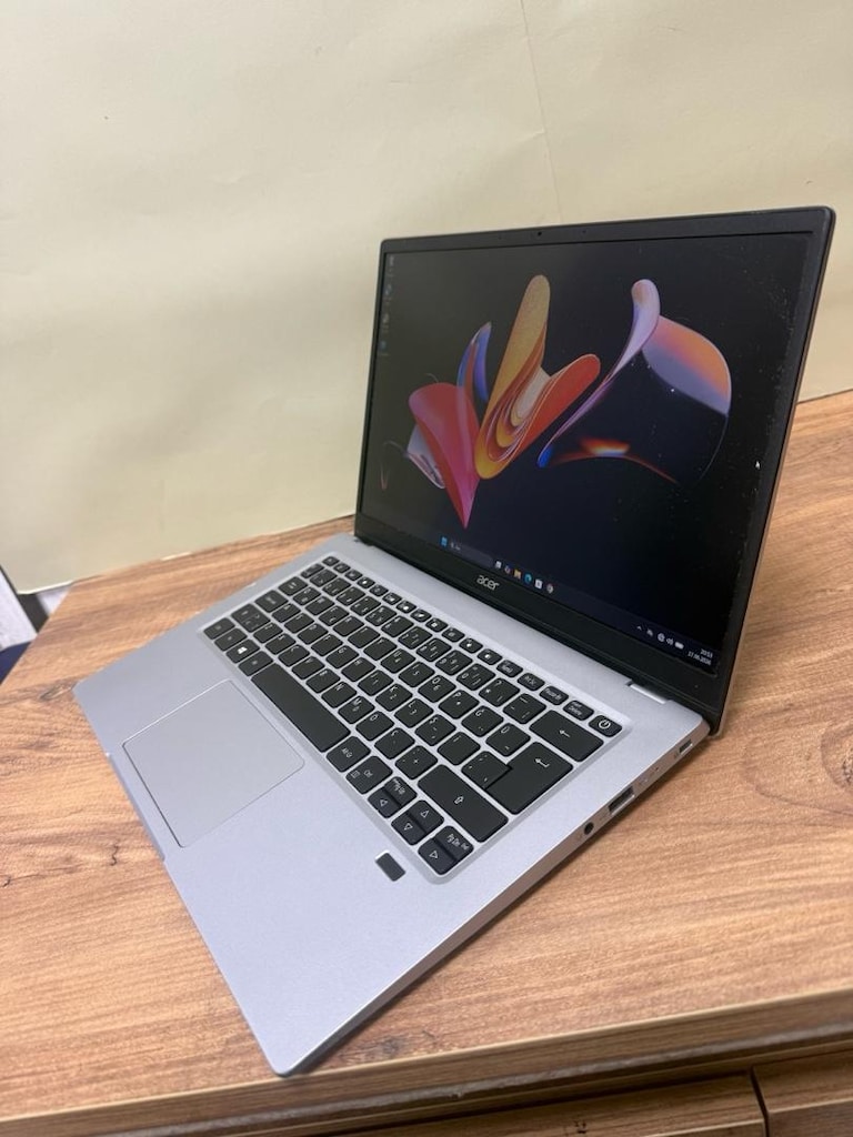 ACER N4020 (11) 4 ram 128 ssd - 5