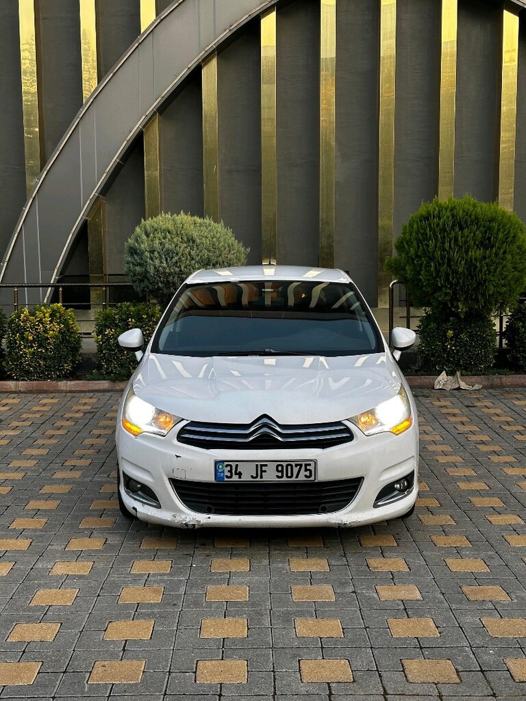 2012 Citroen C4 - 7