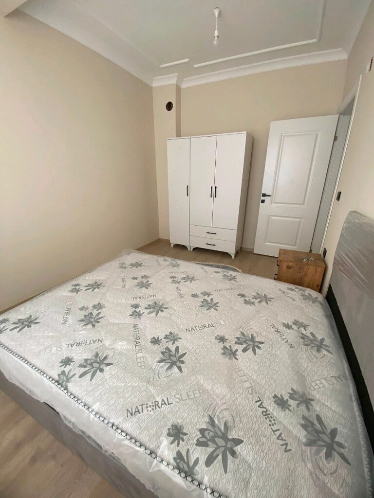 Cift kişilik baza ( kör bazalı) ,başlık, yatak. Her renkte üretilir - 10