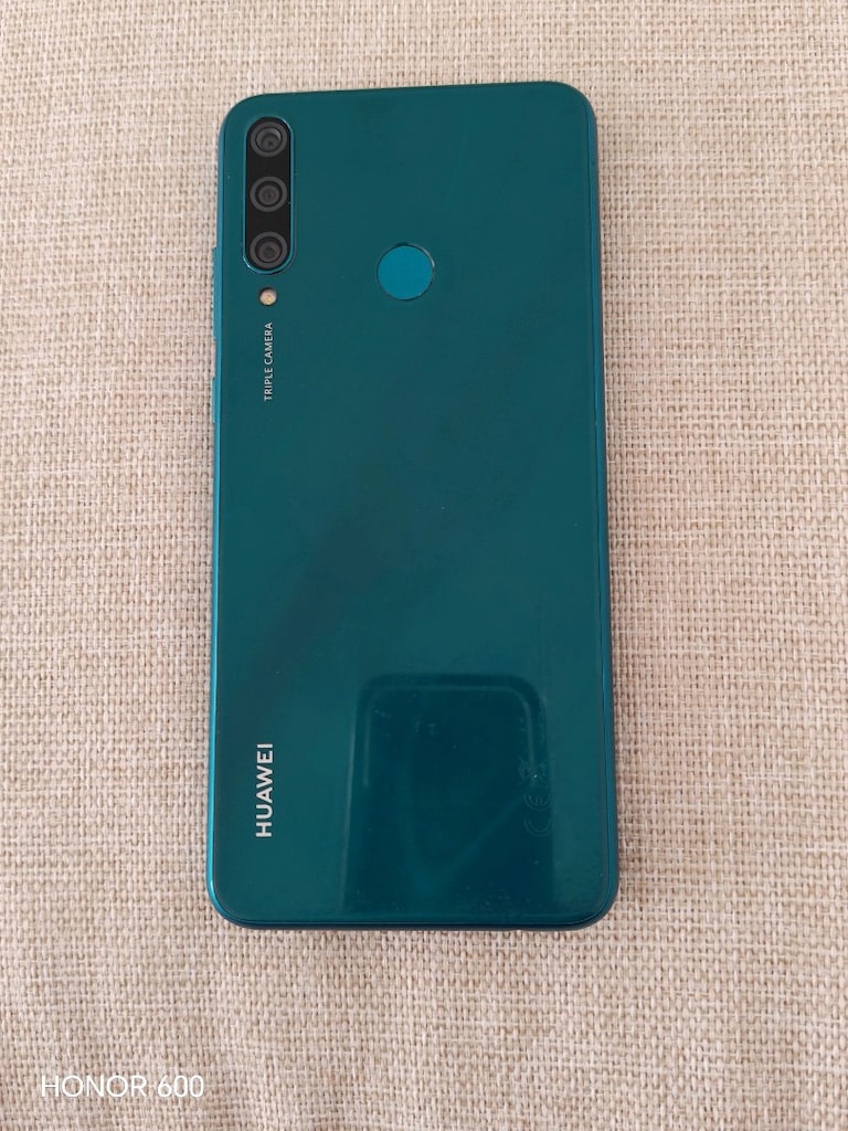 Huawei Y6p 64gb gogle olmayan telefon ama programla indiriliyo son2000 - 2