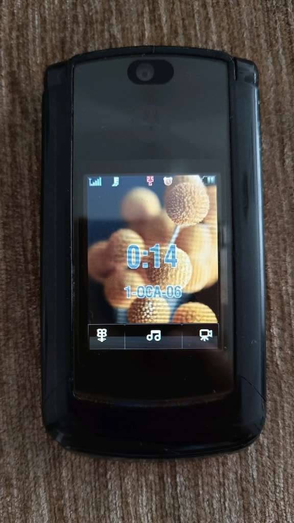 Motorola v9 - 3