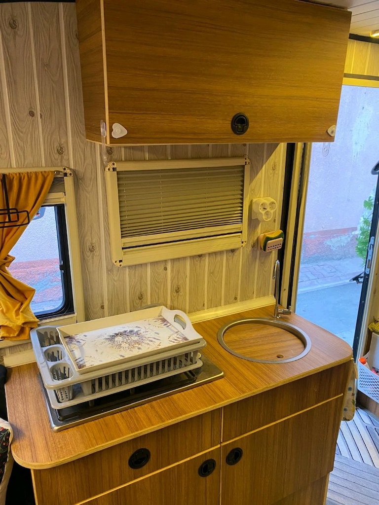 karavan - 4