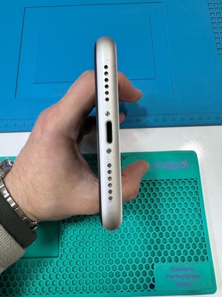 İPHONE 11 64 GB TR - 4