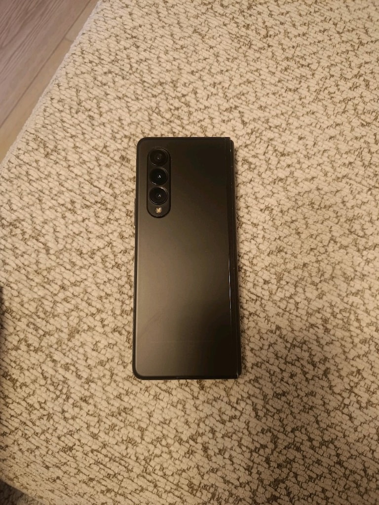 SAMSUNG FOLD 3 - 2