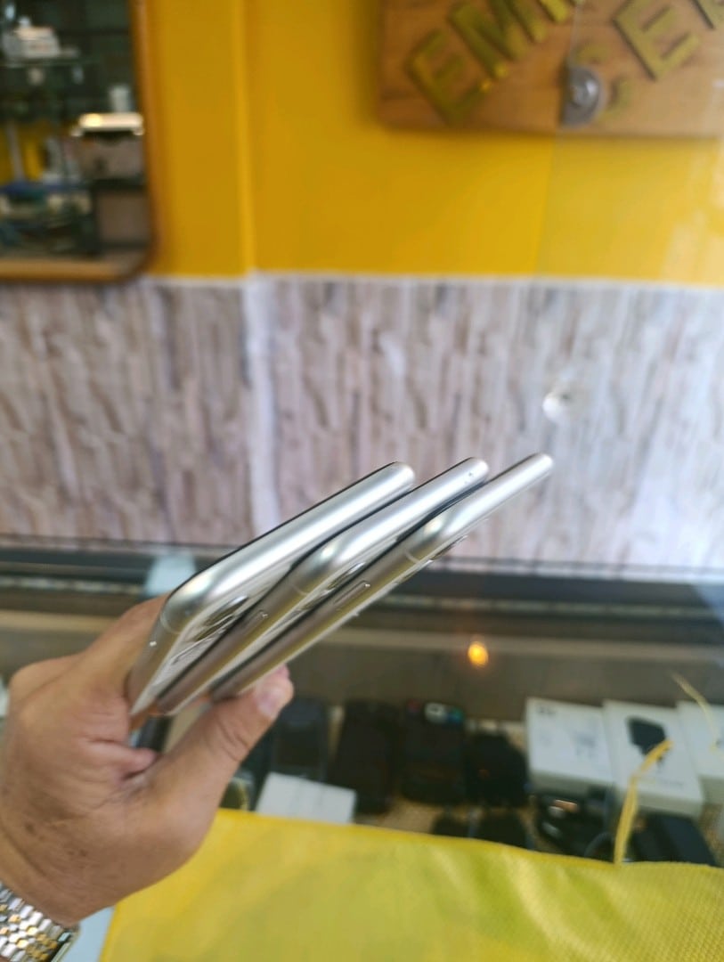 iPhone 11 TR - 5
