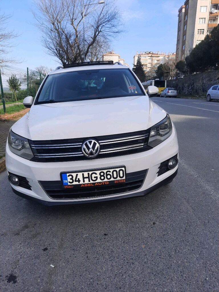 wolksvargen 2012 tiguan - 2