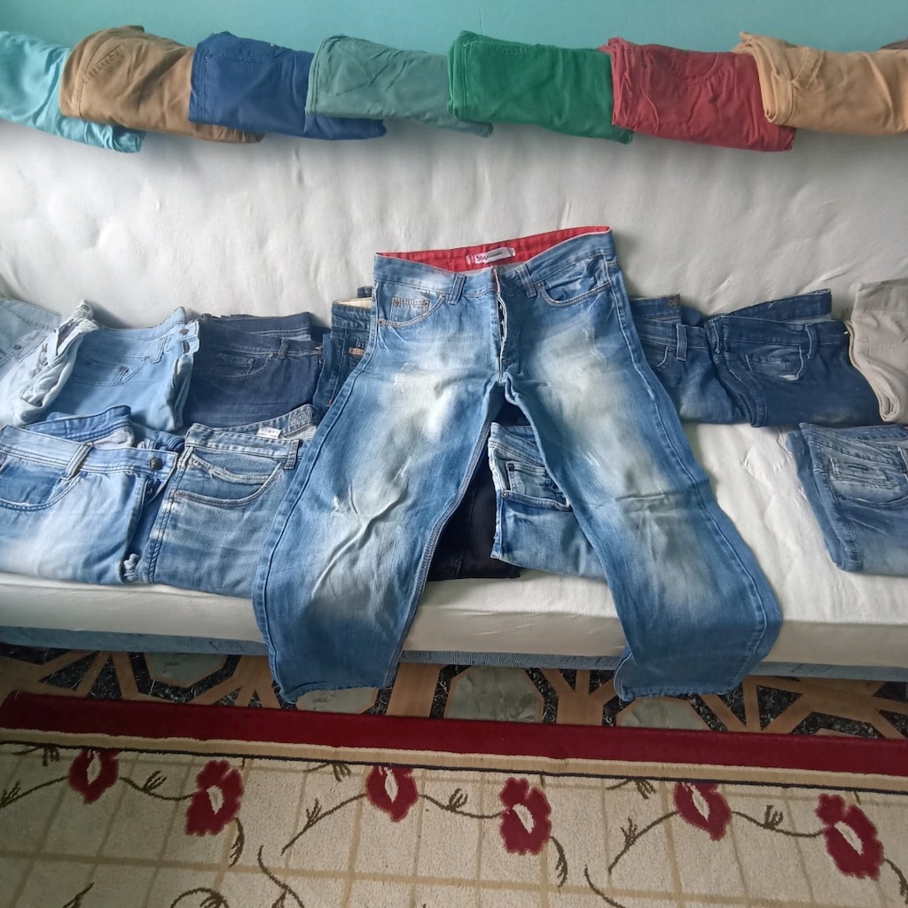 Çeşitli Renklerde ,sıfır ve Az kullanılmış pantolonlar - 2