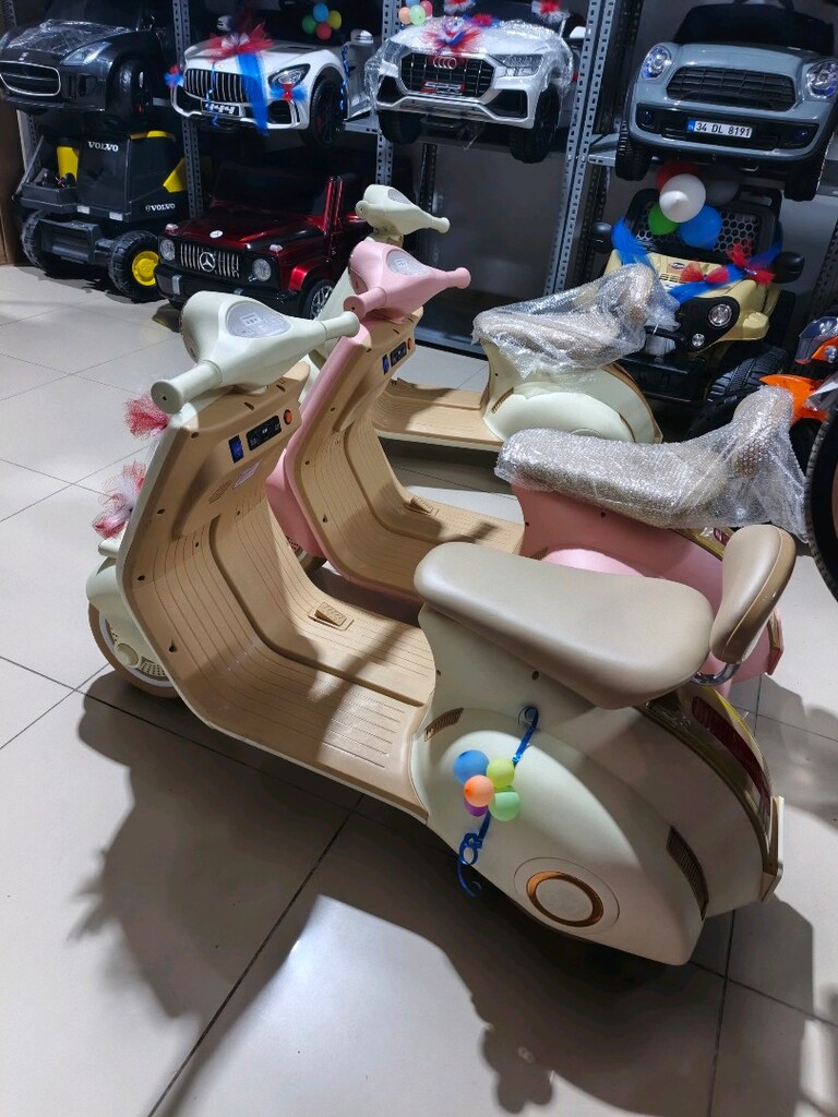 (KAMPANYA) BÜYÜK BOY VESPA KUMANDALI&MANUEL AKÜLÜ ARABA SCOOTER MOTOR - 6