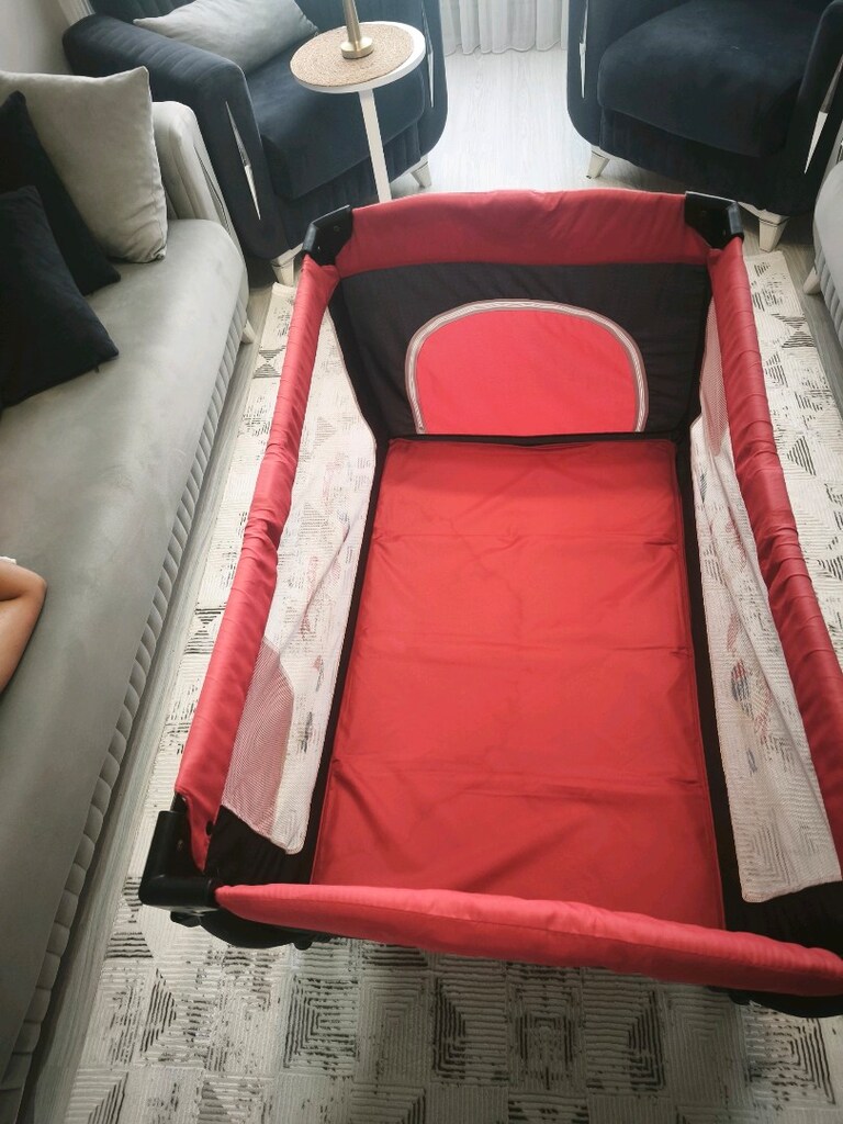 Dönenceli Cibinlikli Park beşik Sunny baby marka ebebekten alınmıştır. - 4