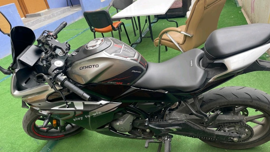 CFMOTO 250SR - 9