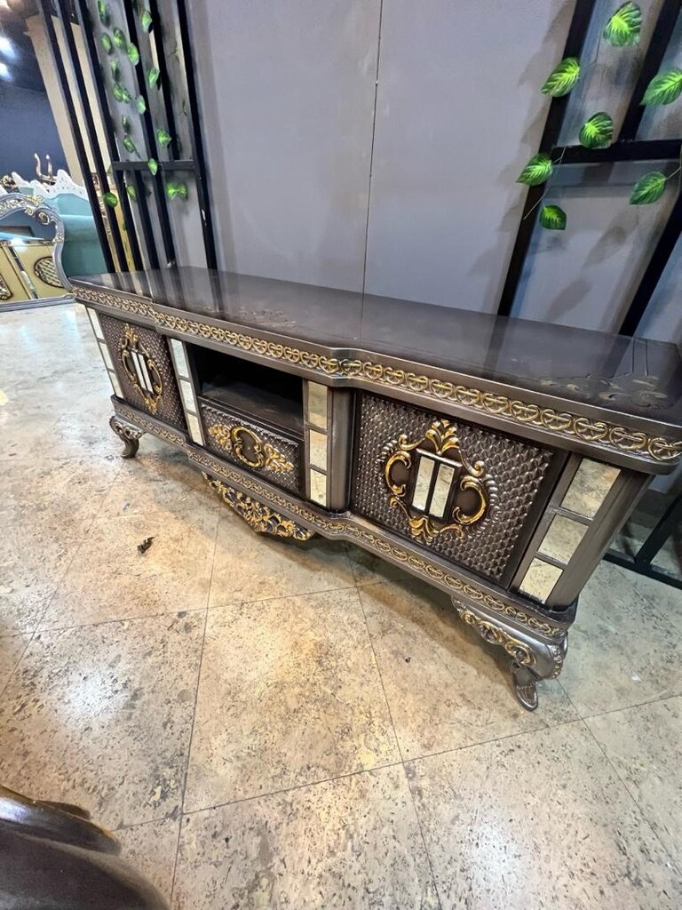 Tv Ünistesi - 8