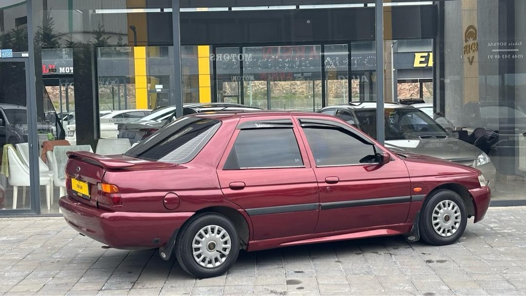 FORT ESCORT CLX 1.6 MOTOR AİLE ARACI TEMİZ MASRAFSIZ. - 6