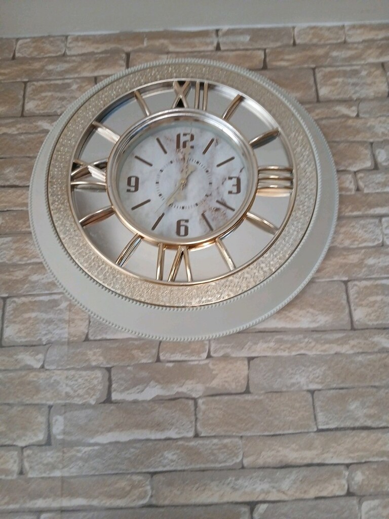DUVAR SAATI. YENI GIBI - 6