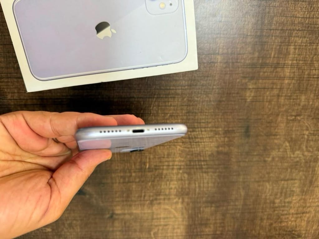 İPHONE 11 64 GB - 5