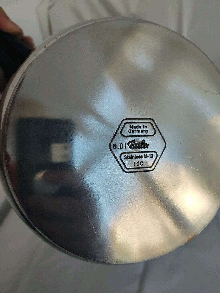 Fissler düdüklü tencere 6 lt tertemiz yanında sıfır lastik - 7
