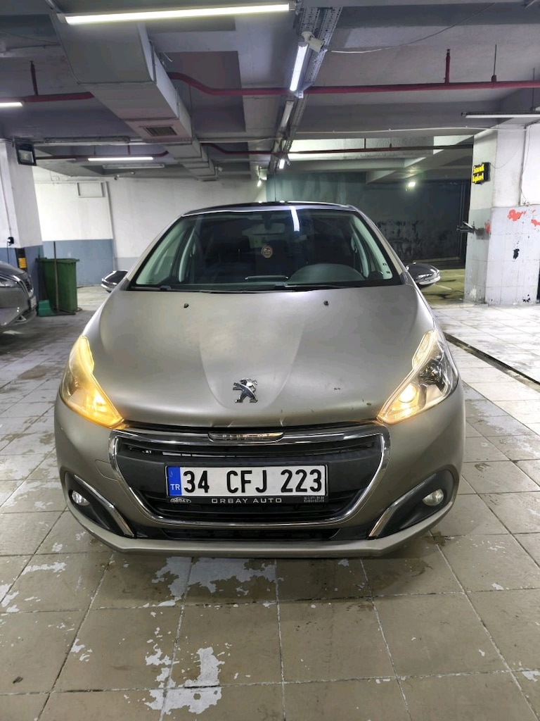 Peugeot 208 2015 MODEL CAM TAVANLI Tum ağır bakımları yapılmış temiz - 15