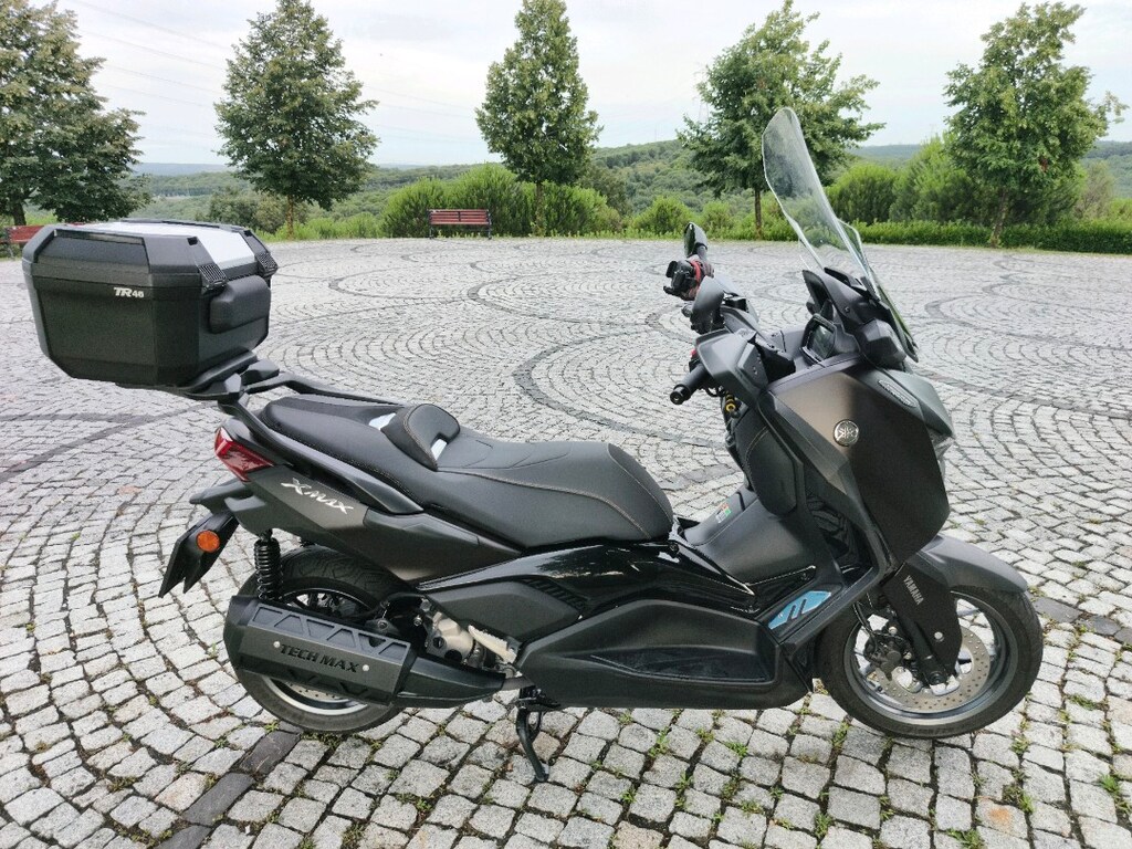 YAMAHA XMAX 300 TECH MAX - 2