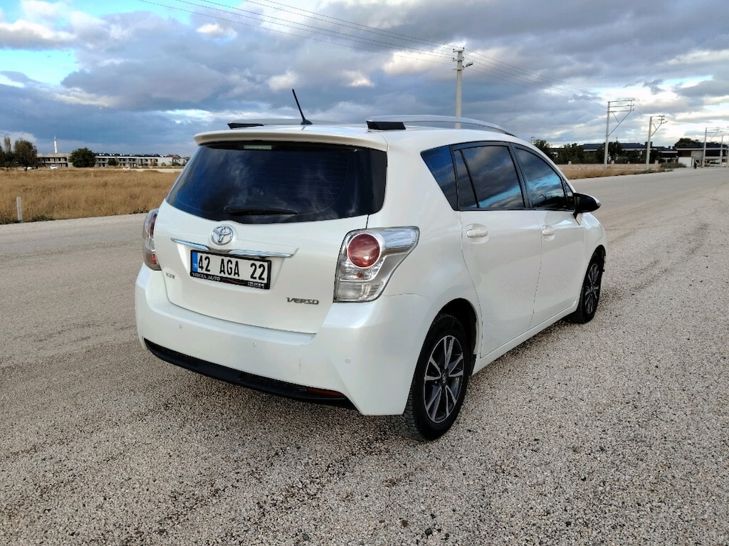Sahibinden Toyota Verso 1.6 D-4D - 3