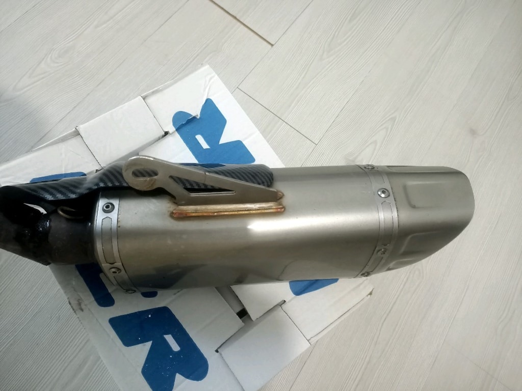 AKRAPOVİÇ EGZOZ - 5