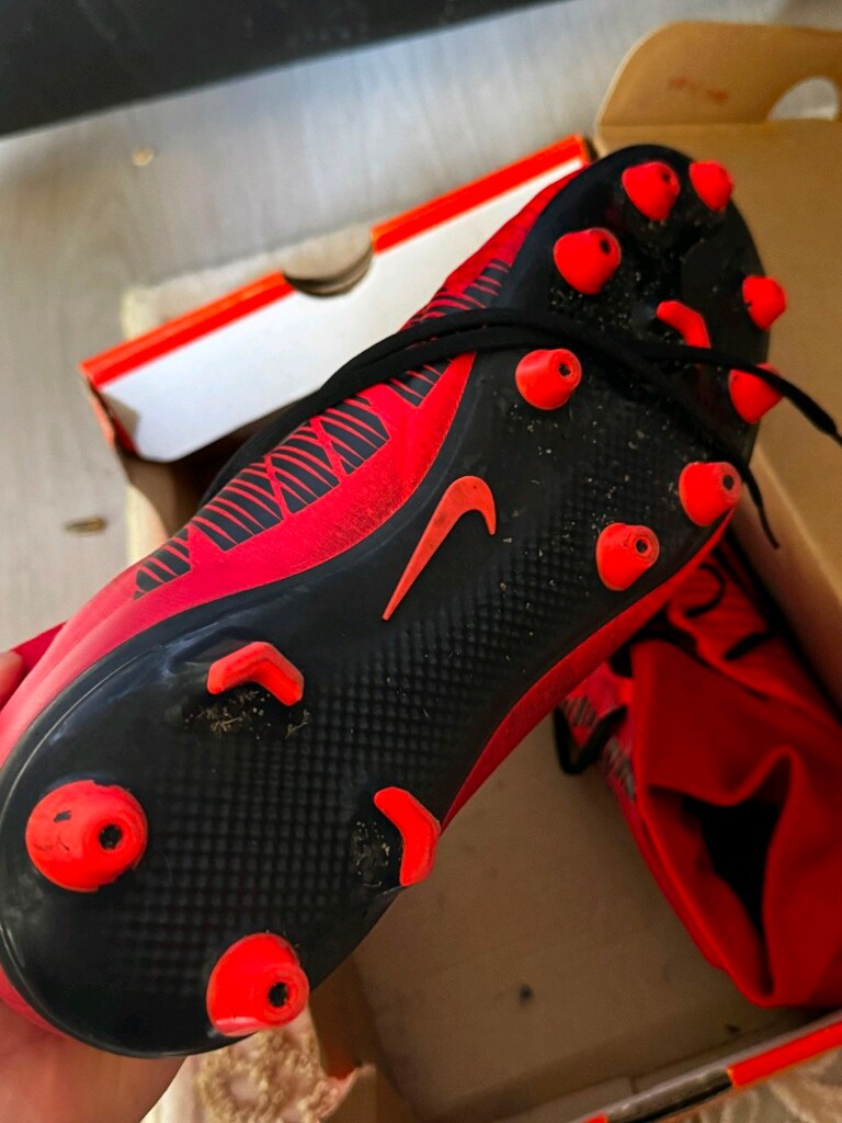 Kırmızı Nike Orijinal Krampon - 2