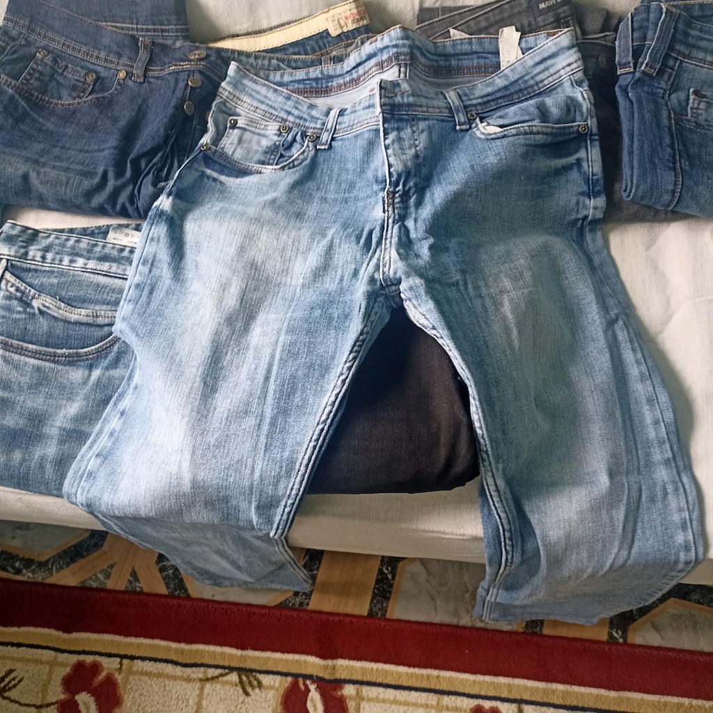 Çeşitli Renklerde ,sıfır ve Az kullanılmış pantolonlar - 10