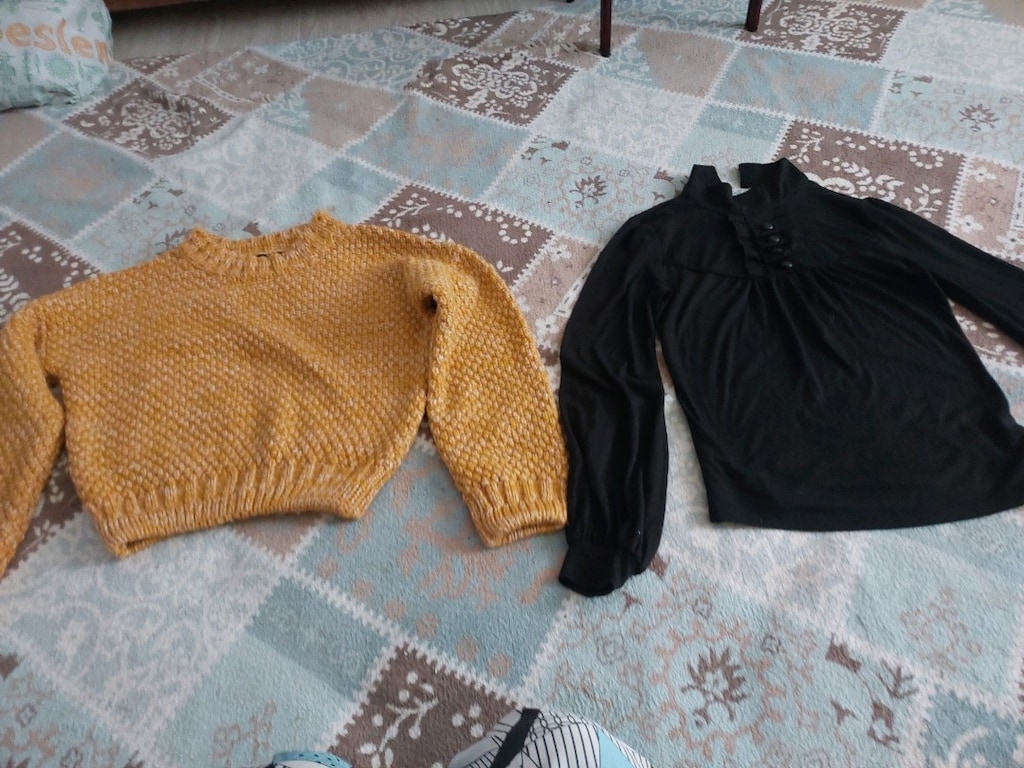 Kazak buluz ikisi 200tl çocuk 11 12 yaş