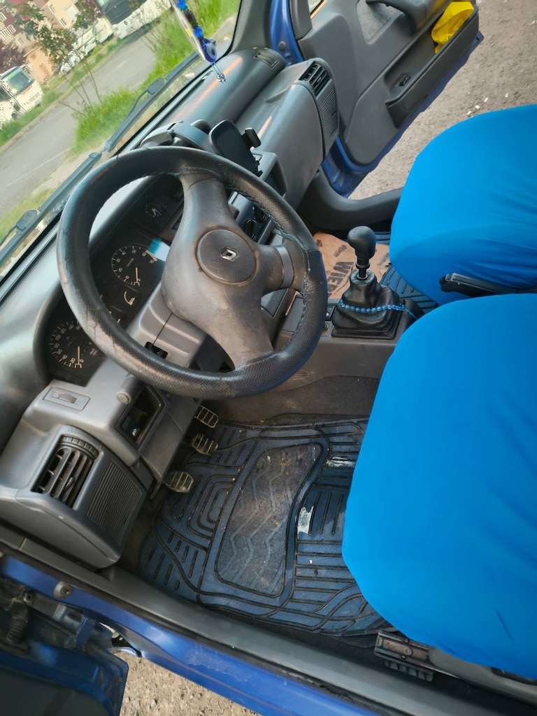 98 model clio 1 - 10