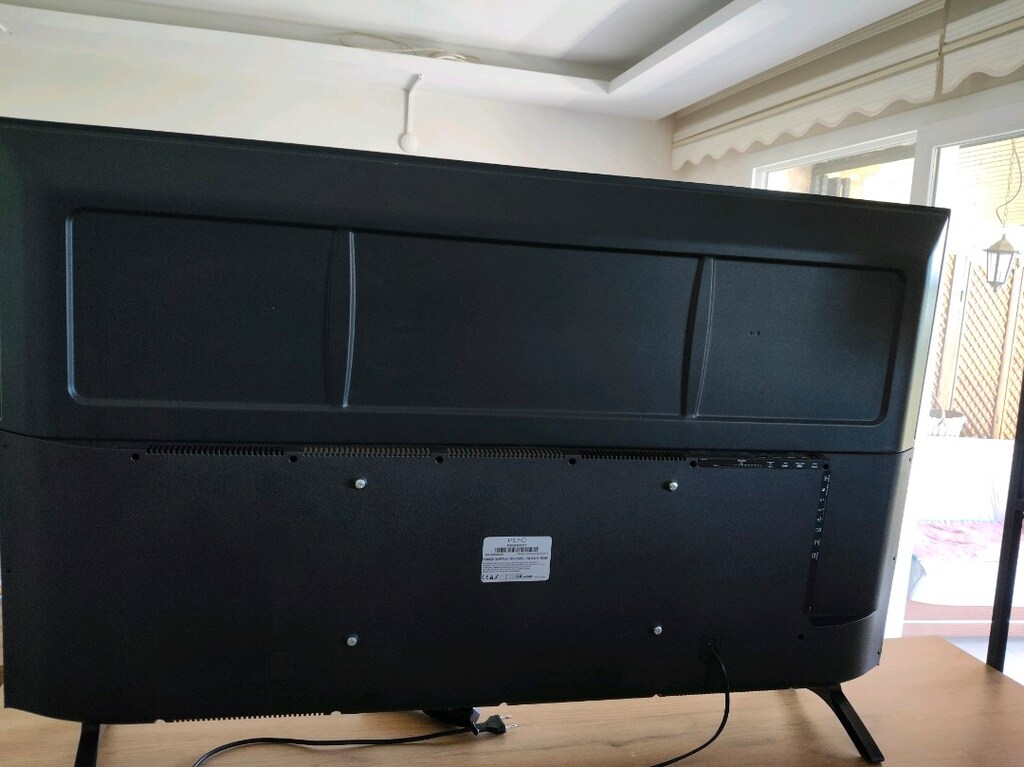 PEAQ LC TV - 2