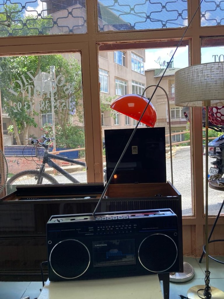 RETRO GRUNDIG RADYO VE KASET ÇALAR - 2