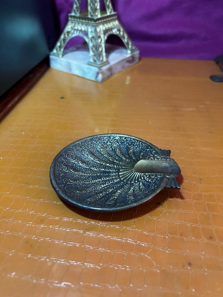 Pirinç Kül tablası. - 2