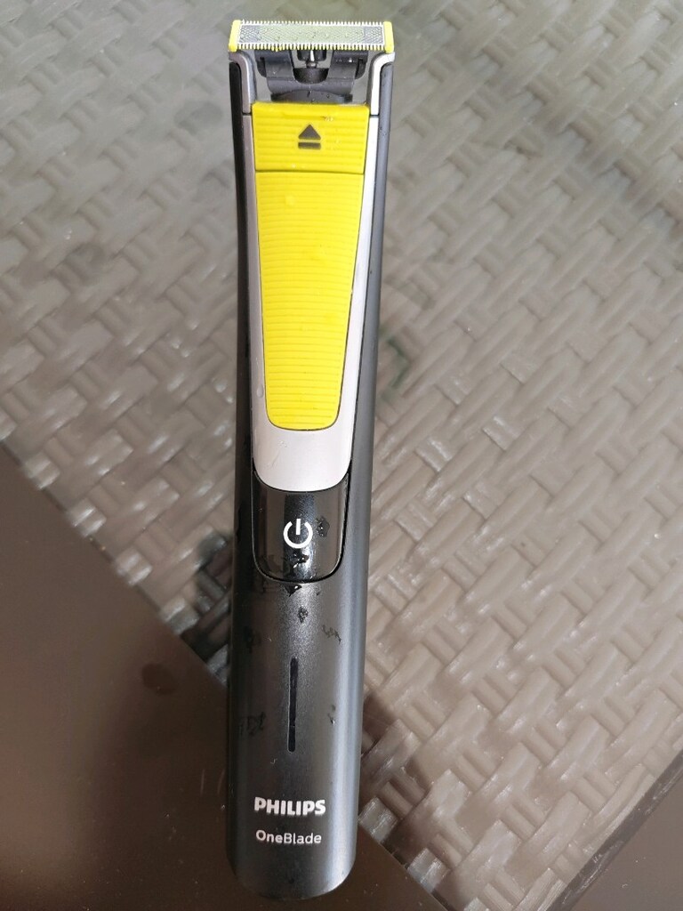 PHİLİPS ONEBLADE PRO TIRAŞ MAKİNASI - 2