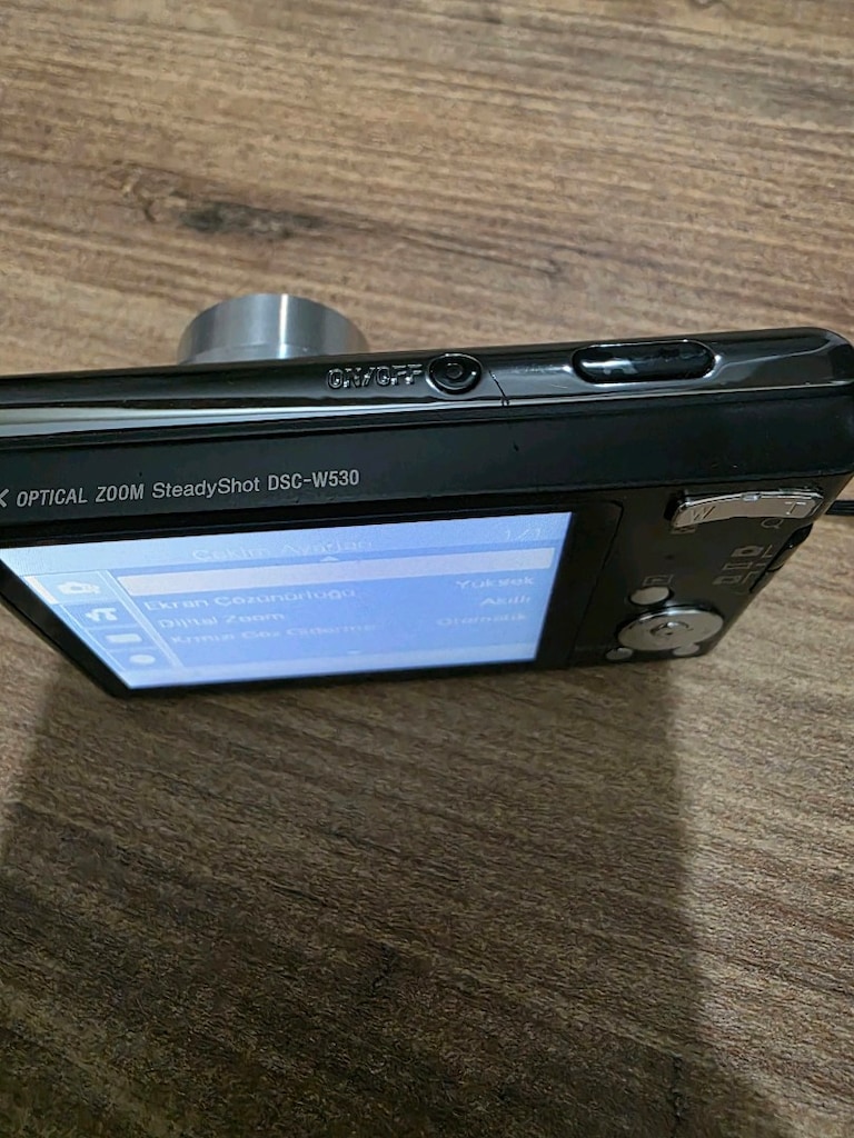 Sony Cyber-shot DSC-W530 - 2