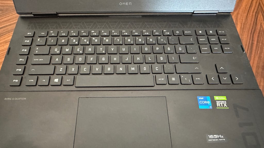 HP OMEN 17 | RTX 3080 16GB | i7-11800H | QHD 165Hz | 1TB SSD - 3
