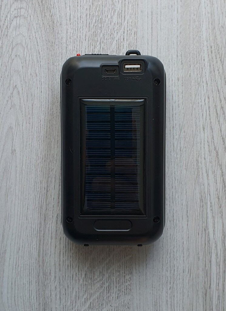 Güneş enerjili 5.000 mAh powerbank-led lamba - 4