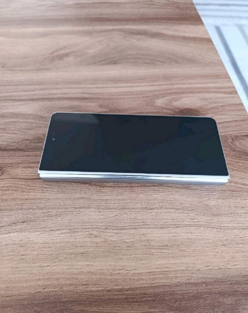 Samsung Fold 5 hatasız 12 ram 512 hafıza - 3