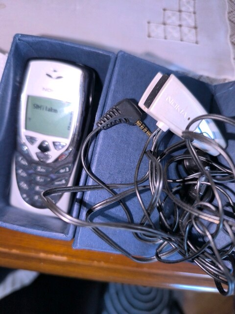 minik nokia cep telefonu