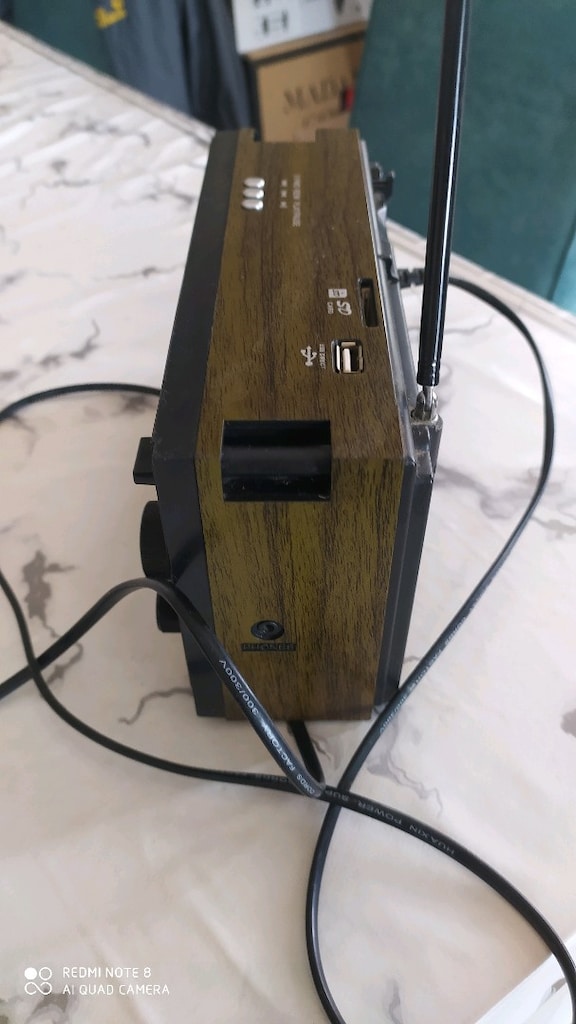 Nostalji eski ahşap radyo - 5