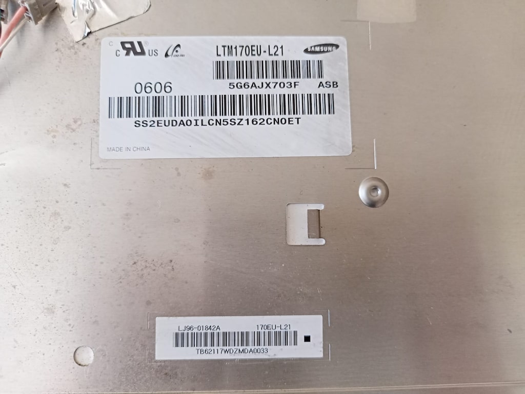 17 İNÇ LCD MONİTÖR PANELİ -SAĞLAM- SIKINTISIZ !!! - 2