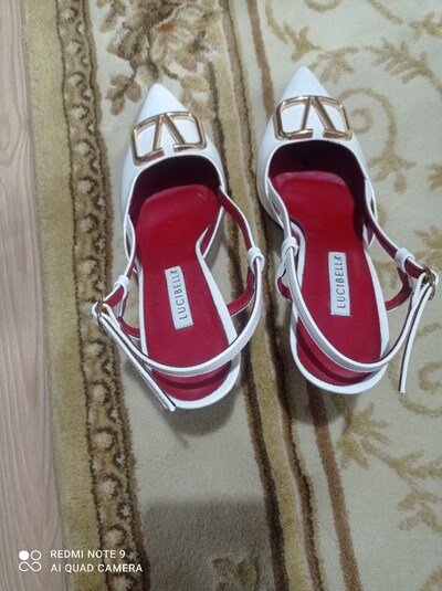 Lucıbella marka beyaz stiletto