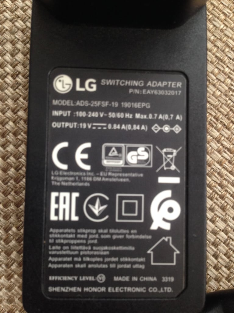 LG Monitör Adaptörü 19V - 3
