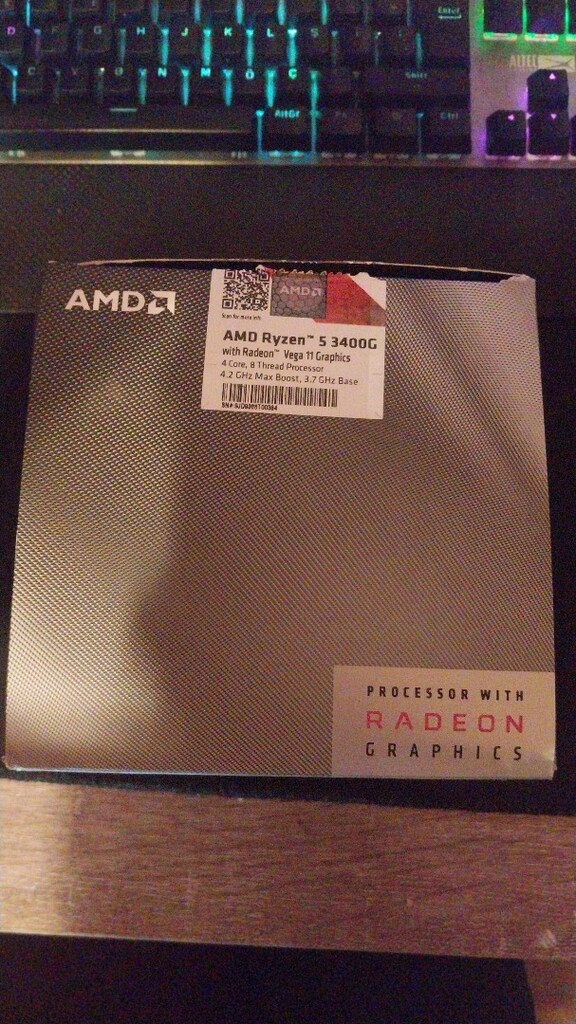 Amd Ryzen 5 3400 G - 9