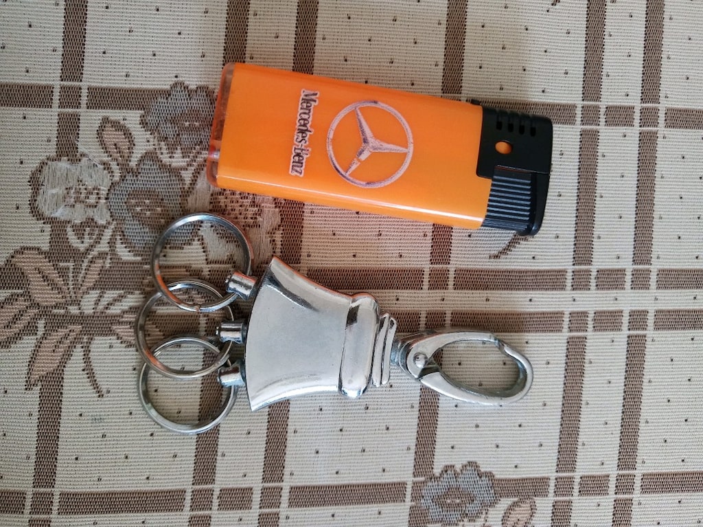 MERCEDES BENZ ANAHTARLIK VE ÇAKMAK - 2