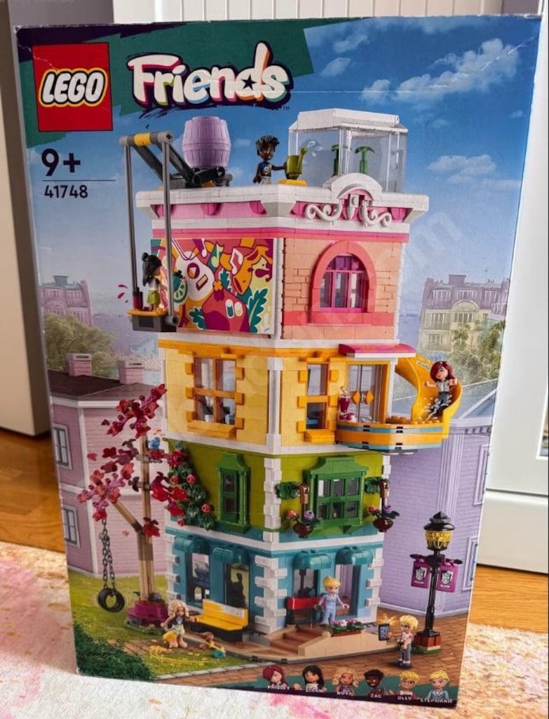 LEGO Friends Heartlake Toplum Binasi 41748 - 4