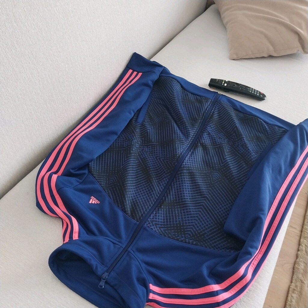 Adidas - 4