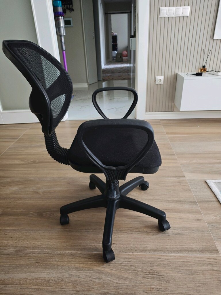 Temiz Siyah Fileli Çalışma / Ofis Sandalyesi (Amortisörlü ve tekerlek) - 4
