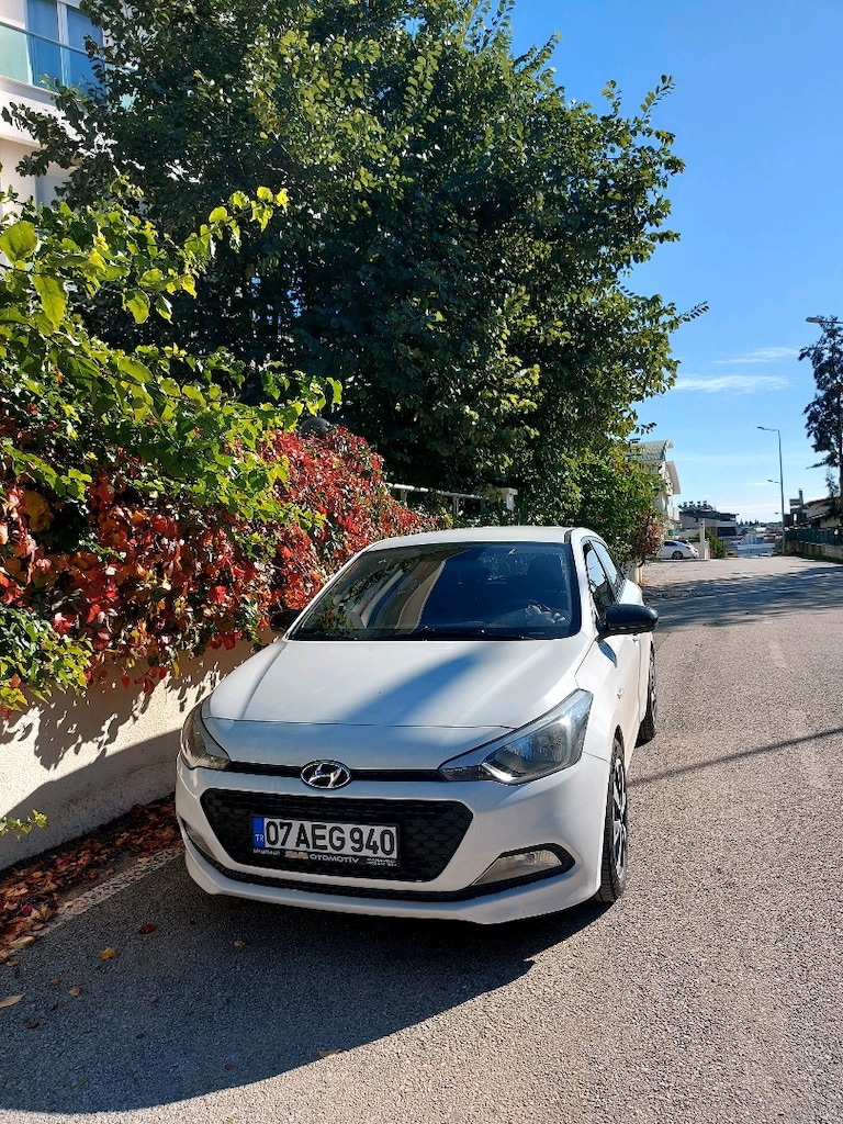 sahibinden temiz hyundai i20 1.2 benzin 2016 - 11