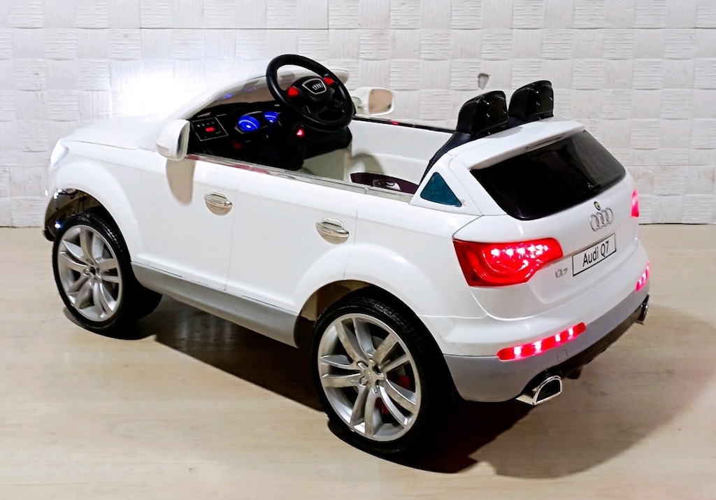 Akülü araba 12 volt lisans lı Audi Q7 kumandalı - 4